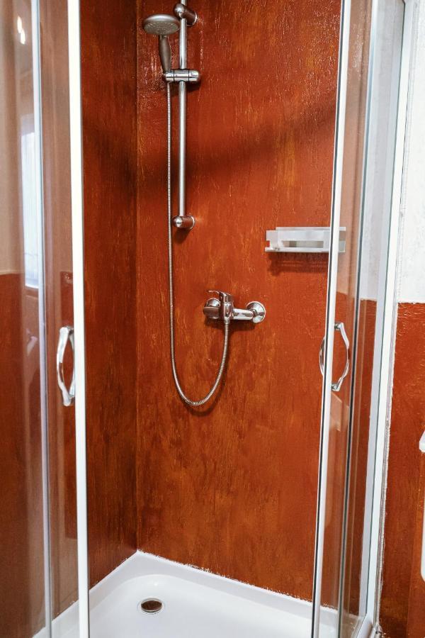 Dill Hotel Ilsede Екстер'єр фото